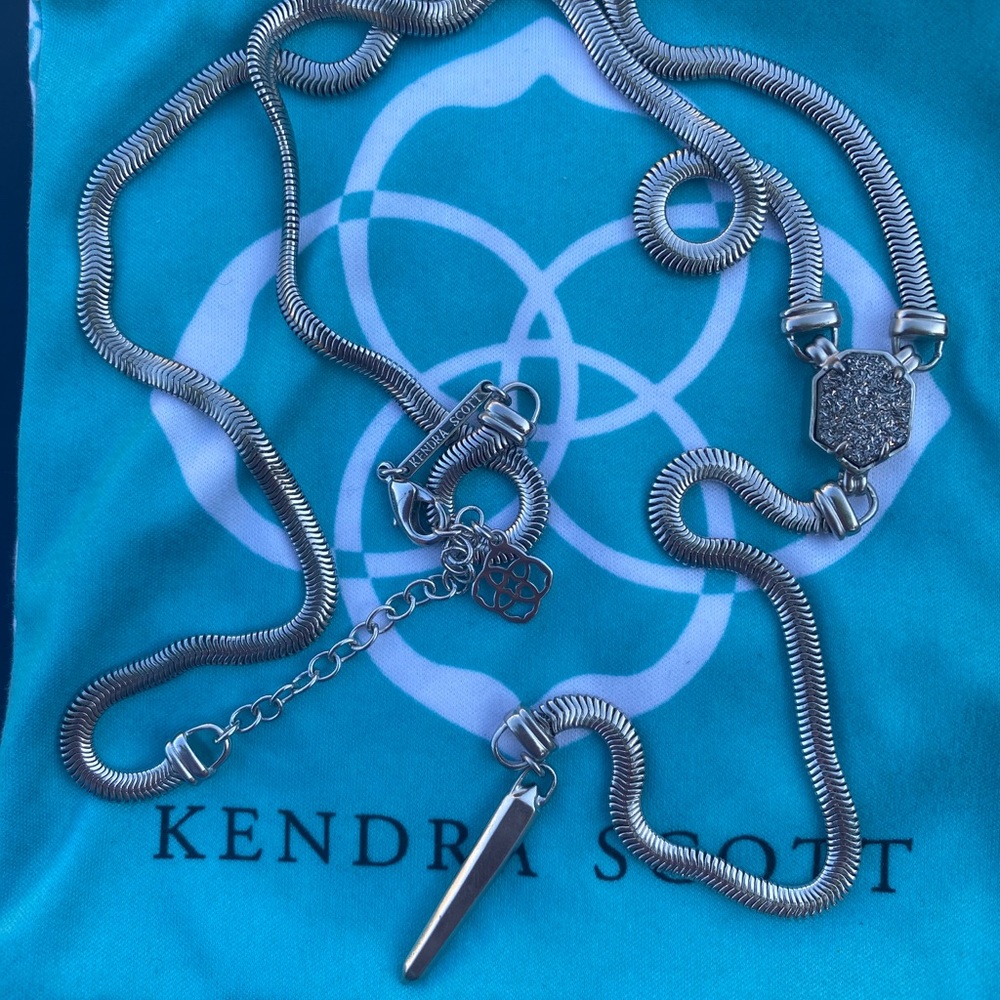 Kendra Scott - discontinued Starla necklace